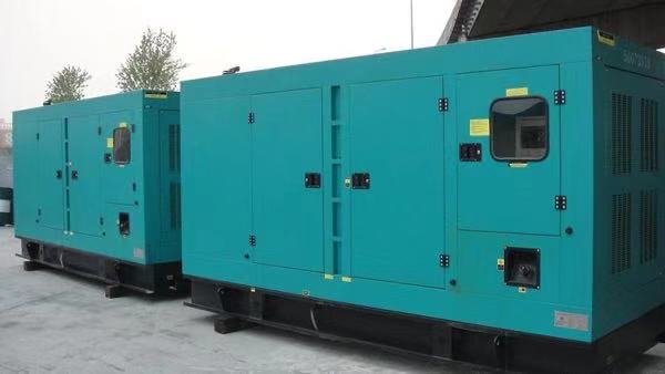 铁门关康明斯400kw大型柴油二手发电机组